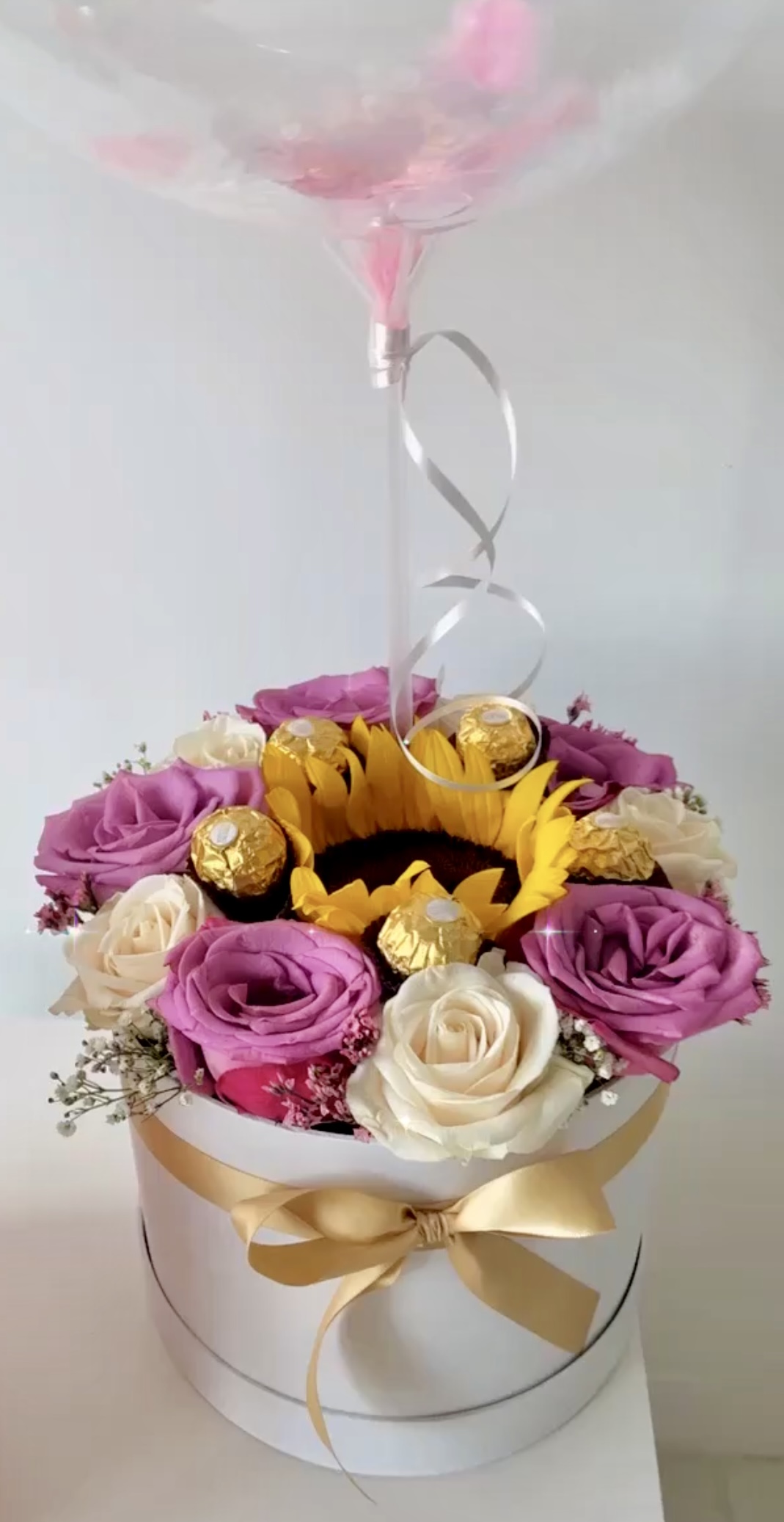 Roses and sunflower box